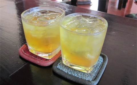 Không muốn chết sớm những đối tượng này tuyệt đối không được uống trà đá