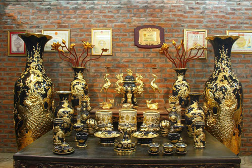 Nếu bàn thờ xuất hiện dấu hiệu này thì hãy hóa giải ngay kẻo gia chủ dễ gặp đại họa, xui xủi ập đến