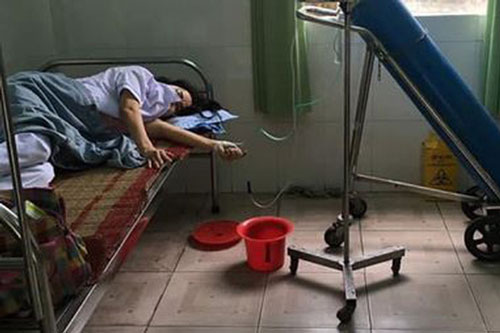 Thực hư thông tin nữ nhân viên y tế kiệt sức khi căng mình chống dịch tại Đà Nẵng