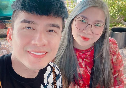 Chân dung em gái Đan Trường: Kém anh khoảng 20 tuổi, hiếm khi lộ diện