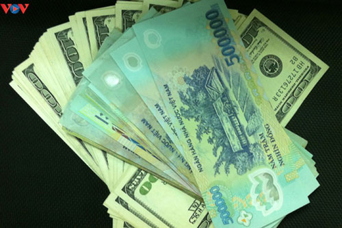 "Ngấm đòn" Covid-19, nợ xấu ngân hàng phình to