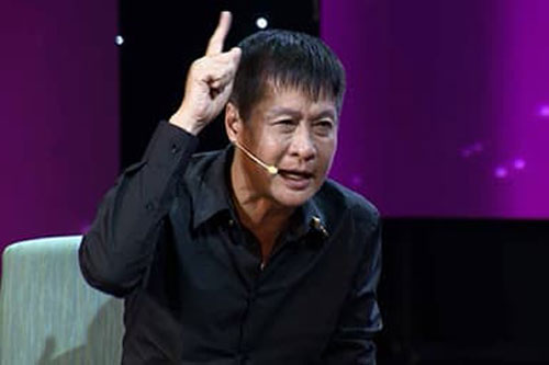 Đạo diễn Lê Hoàng nhắn gửi tới các bà mẹ đơn thân: 'Đừng có ảo tưởng và đừng có anh hùng rơm'
