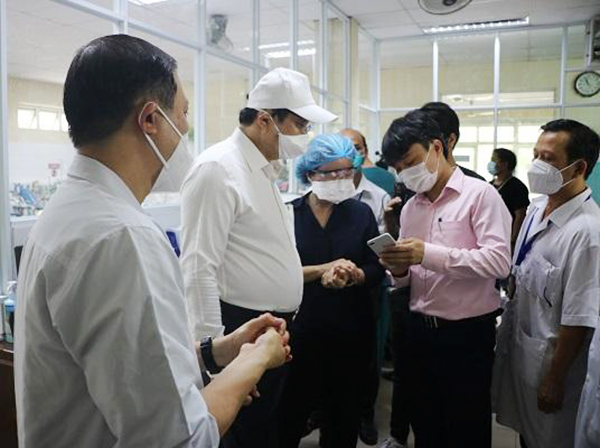 Chủ tịch TP Đà Nẵng "cầu viện" Hải Phòng, Bình Định hỗ trợ nhân lực y tế chống COVID-19