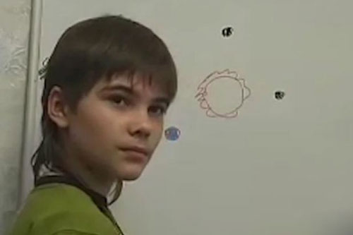 Cậu bé tuyên bố kiếp trước sống ở sao Hỏa, tiên tri rùng mình về tương lai của thế giới