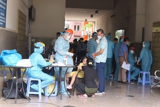 TP.HCM: Tăng cường tối đa công suất xét nghiệm Covid-19 tại các cơ sở y tế