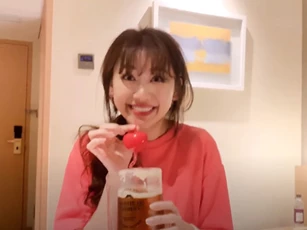 CLIP: Trấn Thành bất lực với món đồ sáng tạo của Hari Won mang vào phòng ngủ