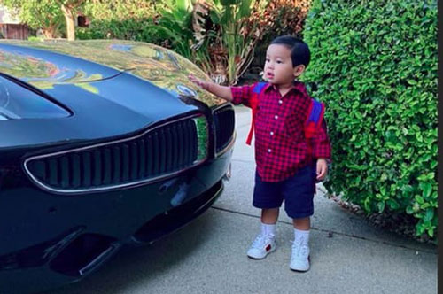 Phạm Hương khoe quý tử lớn phổng phao, siêu xế hộp bên cạnh mới lồng lộn nhất