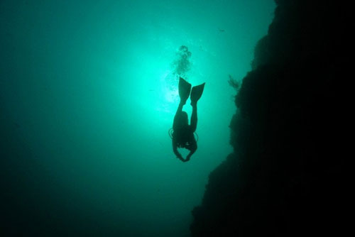 Loạt bí ẩn "ma quái" trong lòng đại dương "đánh đố" nhân loại hàng trăm năm