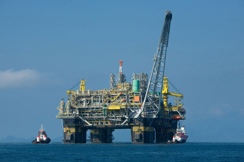 Giá xăng, dầu (5/8): Giảm nhẹ do ảnh hưởng của COVID-19