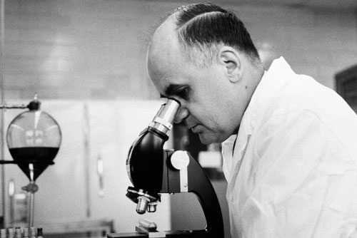 Người hùng ẩn dật phát minh hơn 40 loại vaccine cứu thế giới