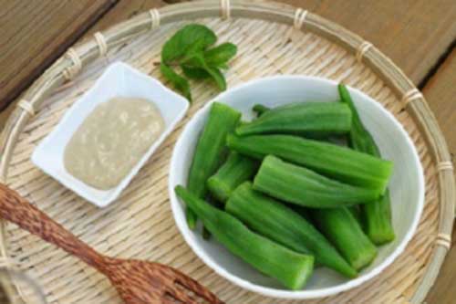 Thêm 1 giọt này vào nồi, đậu bắp luộc không bị nhớt lại xanh mướt