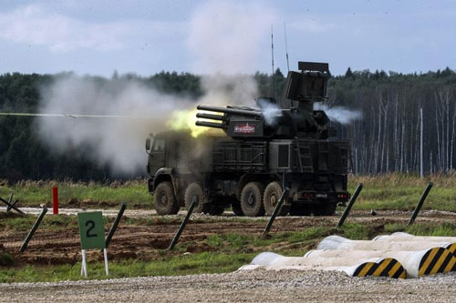 Pantsir-S được trang bị hệ thống điều khiển tự động ‘cân’ mọi mục tiêu