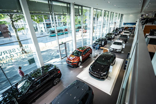 BMW thông báo khoản lỗ đầu tiên kể từ năm 2009 do COVID-19