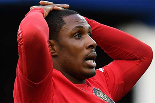 Ighalo lỡ cơ hội "xô đổ" kỷ lục tồn tại 95 năm