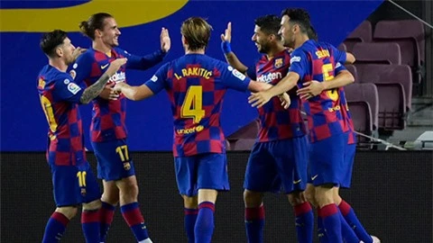 Barca sẽ đá với Napoli bằng đội hình nào ở lượt về vòng 1/8 Champions League?