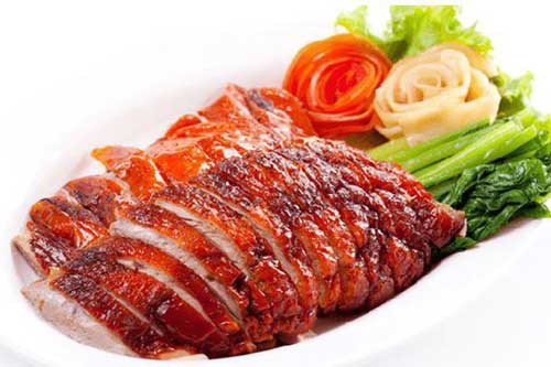 Đầu bếp nhà hàng bật mí bí quyết làm vịt quay "ngon xoắn lưỡi", nước chấm càng khó quên