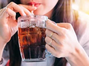 4 loại nước cực kỳ hại thận, người Việt vẫn đang uống mỗi ngày, đặc biệt là số 1