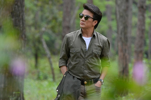 Đàm Vĩnh Hưng được cấp phép hát 'Chuyện hoa sim'