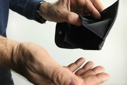 Có thích đến mấy cũng chớ dại đặt những vật này trong ví kẻo bạn dễ nghèo mạt kiếp, làm mãi không giàu