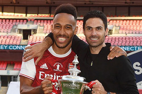 Aubameyang sẽ ở lại Arsenal trong 3 năm nữa, nhận lương cao ngất ngưởng