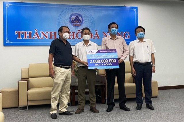 Hòa Phát ủng hộ 6 tỷ đồng cho các địa phương phòng chống dịch Covid-19