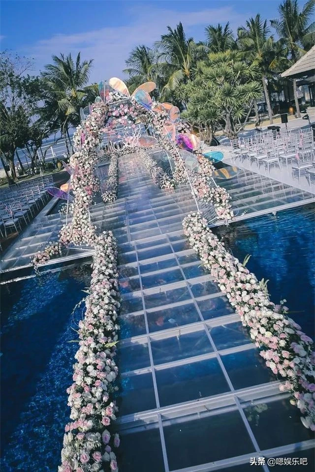 6 đám cưới ngập trong biển hoa bạc tỷ của showbiz Hoa ngữ - Ảnh 25