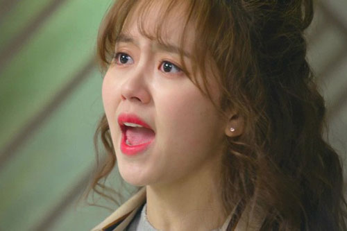 Đến bệnh viện thăm mẹ người yêu, bà bật khóc rồi thều thào một câu khiến tôi choáng váng chỉ muốn chia tay cô ấy ngay lập tức