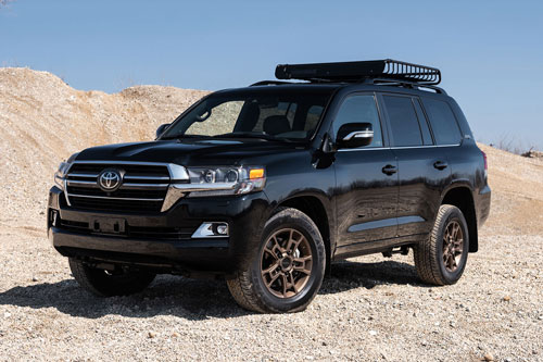 Cận cảnh Toyota Land Cruiser Heritage Edition 2021, giá hơn 2 tỷ đồng