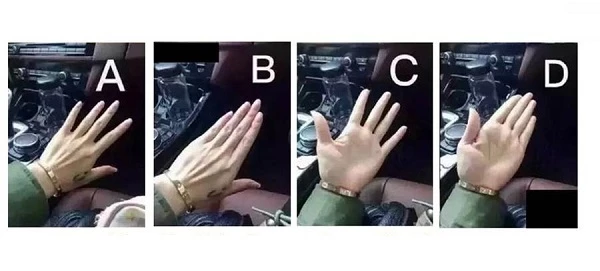 Động tác mà họ thực hiện khi giơ tay tương tự với phương án nào Động tác mà họ thực hiện khi giơ tay tương tự với phương án nào