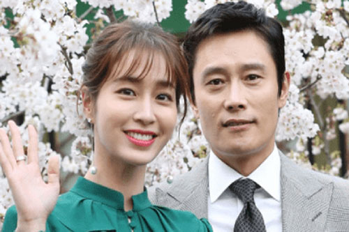 6 năm sau scandal ngoại tình, tình cũ của Song Hye Kyo hé lộ cuộc sống hôn nhân hiện tại với mỹ nhân 'Vườn sao băng'