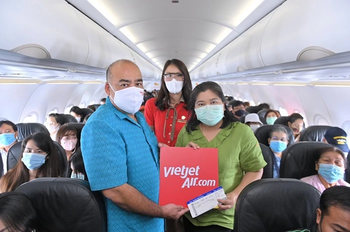 Tất cả các chuyến bay của Vietjet đều tuân thủ tiêu chuẩn an toàn cao nhất của cơ quan chức năng bao gồm việc khử trùng tàu bay