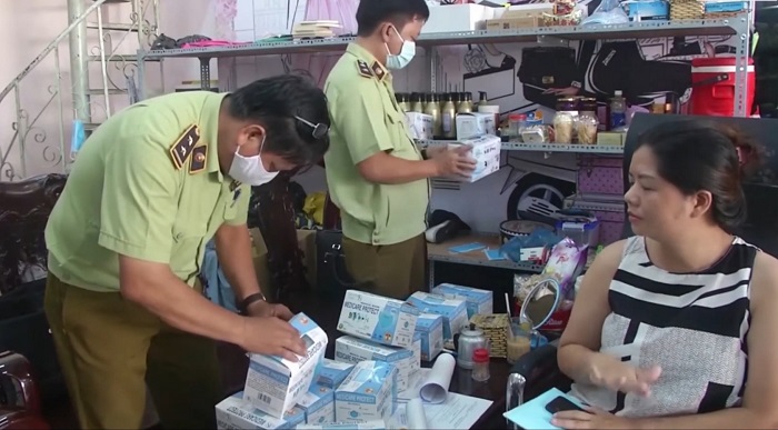 Tạm giữ hơn 140.000 chiếc khẩu trang không rõ nguồn gốc tại nhiều tỉnh thành