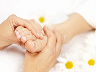 Xoa mặt và chân tay mỗi sáng và tối, bao nhiêu bệnh tật được đẩy lùi, giúp bạn sống khỏe đến già