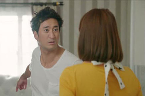 'Cứ buổi tối con lại ghét chú ấy vì giành mất mẹ của con', câu nói ngây thơ của con khiến tôi bàng hoàng và chết lặng