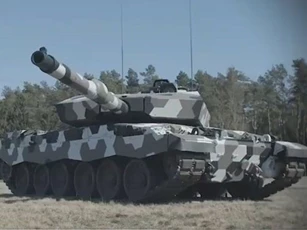 Đức ra mắt xe tăng Leopard 2 mang pháo 130 mm "vượt xa T-14 Armata"