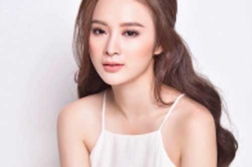 Nhan sắc thật của Angela Phương Trinh qua khoảnh khắc đời thường khiến fan bất ngờ