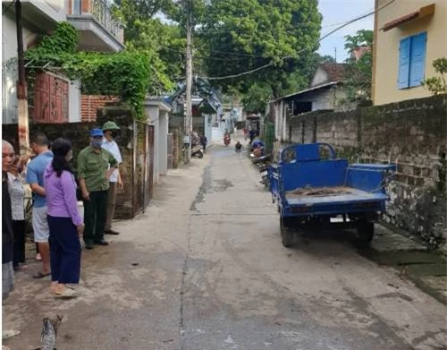 quang ninh: no sung trong dem, 2 nguoi tu vong hinh 1