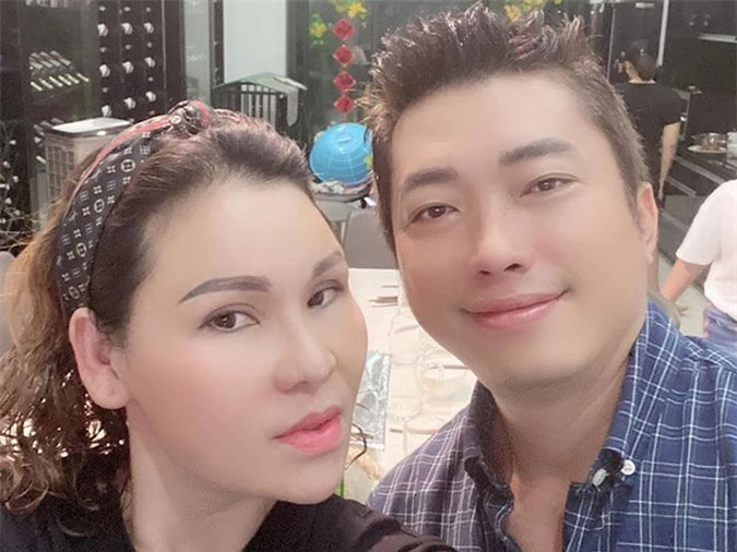 Vợ chồng Kinh Quốc hiện sở hữu nhiều biệt thự ở Vũng Tàu và đang xây mới một số căn tại TP HCM.