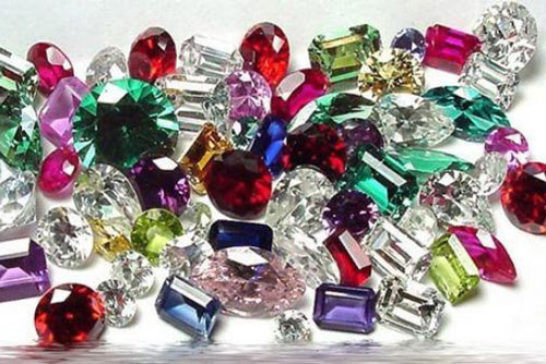 Vì sao người phương Tây cổ quan niệm ý nghĩa tháng sinh của mỗi người gắn với một loại đá quý?