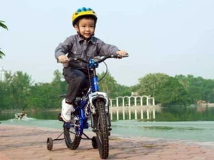 Muốn con lớn lên chân dài như siêu mẫu, mẹ cứ cho bé chơi 1 trong 6 môn thể thao dưới đây