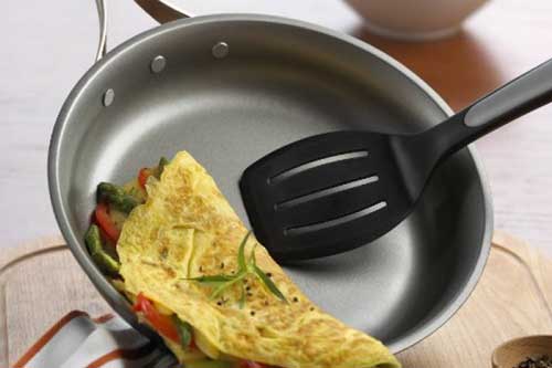 Dùng chảo chống dính theo cách này cả đời không lo bệnh tật, ung thư 'cao chạy xa bay'