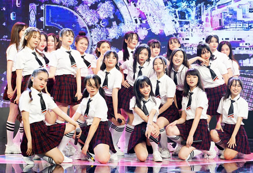 Nhóm nhạc đông thành viên nhất Việt Nam tung album mới