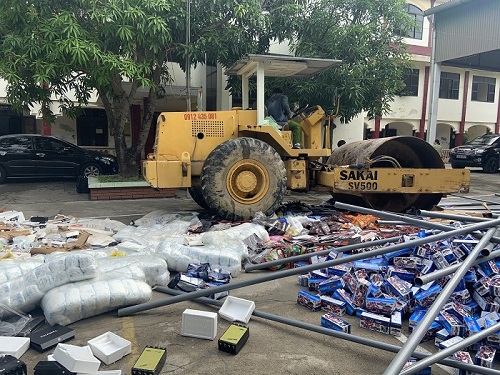 Nghệ An: tiêu hủy số lượng lớn hàng hóa vi phạm trị giá gần 1,5 tỷ đồng