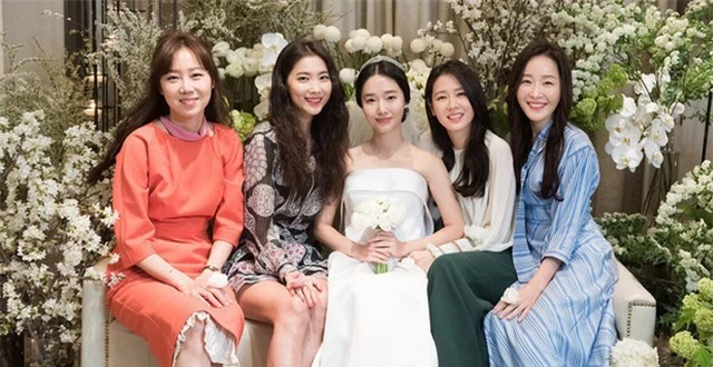 Những hội bạn thân sở hữu toàn gương mặt đình đám nhất nhì Kbiz: Son Ye Jin và Song Hye Kyo đều có được hội chị em toàn mỹ nhân - Ảnh 3.