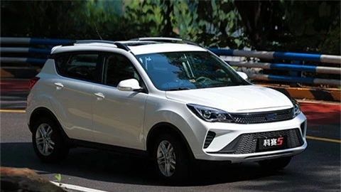 Sốc với mẫu SUV cỡ nhỏ, động cơ 1.6 lít, giá chỉ 179 triệu đồng