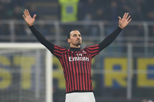 2. Zlatan Ibrahimovic (AC Milan chiêu mộ theo dạng chuyển nhượng tự do sau khi Ibra hết hạn hợp đồng với LA Galaxy).