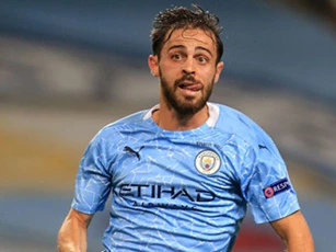 Barca muốn 'rút ruột' Man City bằng đề nghị khó cưỡng