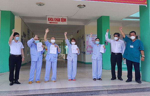 Đà Nẵng: Sáng 10/8, 4 bệnh nhân Covid-19 đầu tiên của đợt dịch thứ 2 được xuất viện