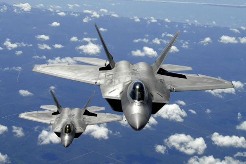 Để F-22 Raptor tấn công được mục tiêu mặt đất, Mỹ vừa tốn mất gần 7 tỷ USD
