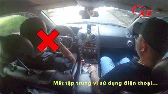 Cách xử lý nhầm chân ga khi lái thử ô tô ít người biết